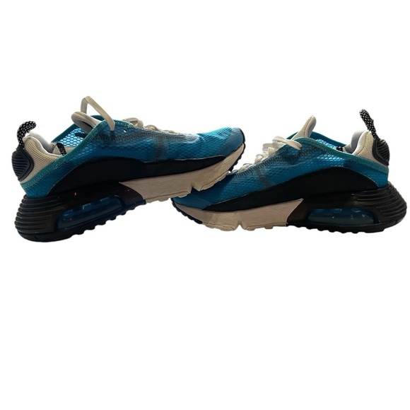 Nike Air Max 2090 Boys Size 4 Youth Sneakers - Picture 3 of 11